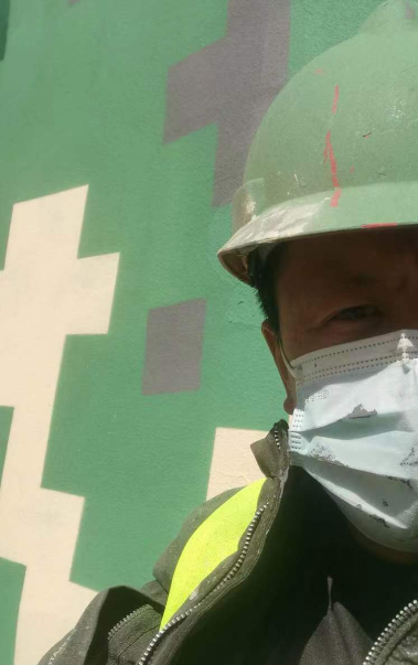 泸州迷彩漆未完全固化；